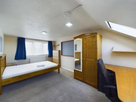 5 bedroom house to rent - Photo 3