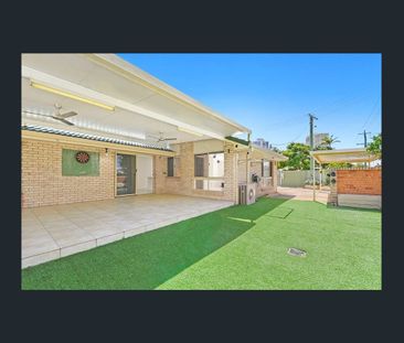 Family-Friendly Oasis with Pool, Multiple Living Zones & Work-From-... - Photo 6