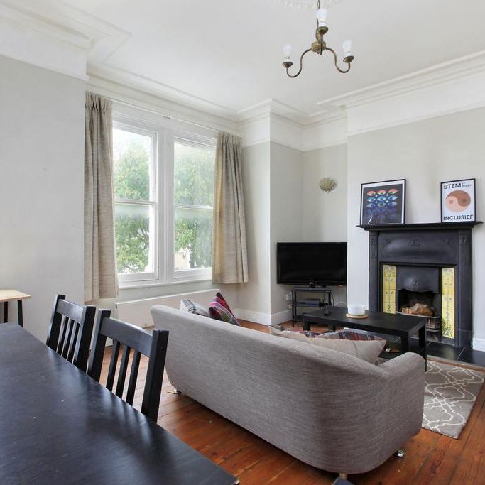 3 bedroom flat to rent - Photo 1