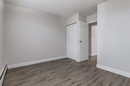 Classic Suite - 2 Bedroom - Photo 2
