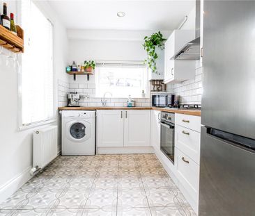 2 bedroom terraced house to rent - Photo 1