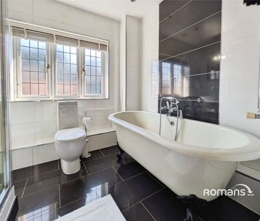 1 bedroom detached to rent - Photo 2