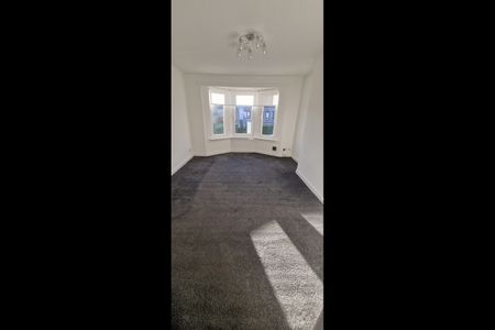 2 Bed Flat, Liberton Street, G33 - Photo 2