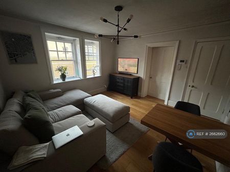 1 bedroom flat to rent - Photo 2