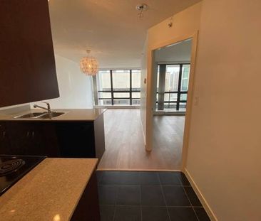 (DPMonline.ca) Modern 1 Bed + Den, The Heart Of Vancouver’s Downtown! - Photo 1