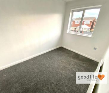 4 bedroom terraced house to rent - Photo 4