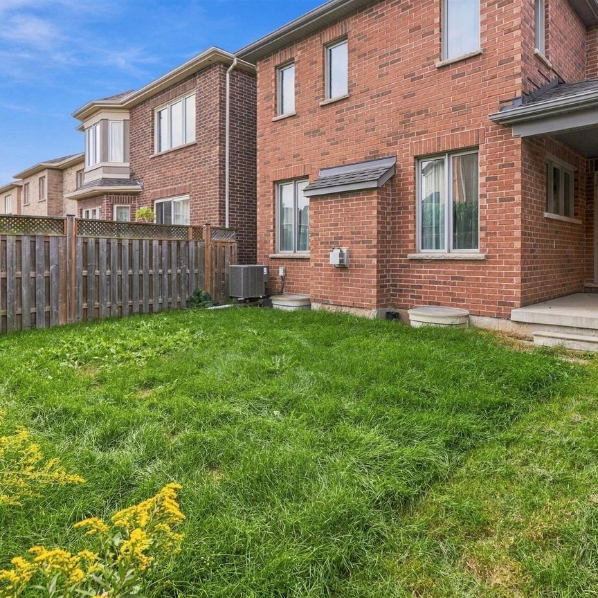 For Lease - 3131 Preserve Drive, Oakville, Ontario - Photo 1