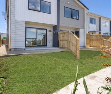 3 Bedroom in Wattle Downs - Photo 4