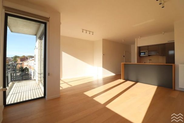 Appartement te huur - Photo 1
