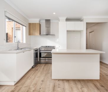 Welcome Home! - Photo 2