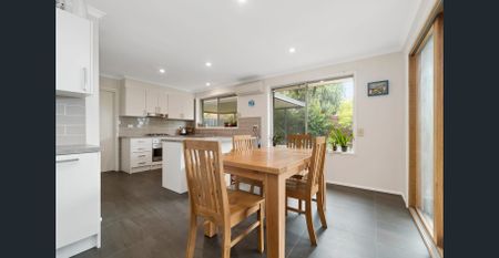 Comfort, Space & Lifestyle in South Frankston - Gardening Included - Photo 4