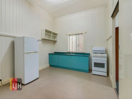 NEAT STUDIO APARTMENT IN KEDRON - Photo 2