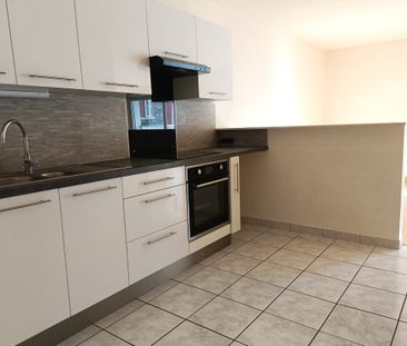 Location Appartement 3 pièces 74m² REIMS 51100 - Photo 4