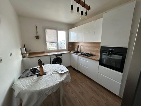 Location appartement 4 pièces 86.48 m2 à Tours - Photo 4