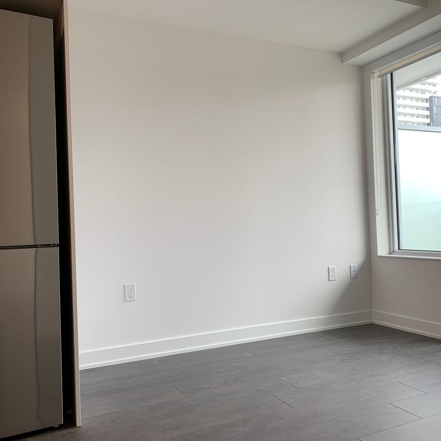For Lease - 99 Broadway Avenue Unit# 912, Toronto, Ontario - Photo 1