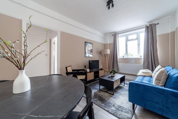 2 bedroom flat to rent - Photo 1