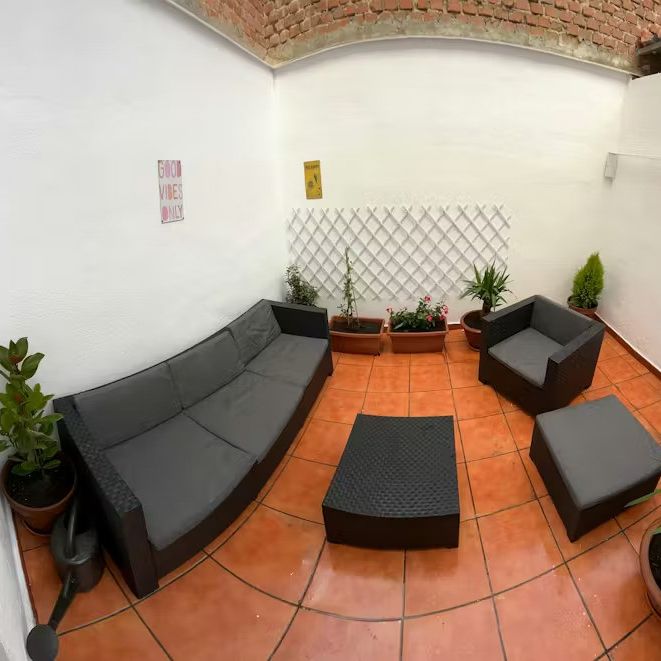 Calle de Jesús del Gran Poder, Madrid, Community of Madrid 28026 - Photo 1