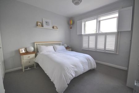 2 bedroom semi-detached house to rent - Photo 3