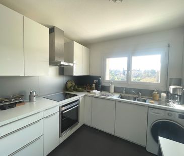 Location Appartement 4 pièces 105m² ROMANS SUR ISERE 26100 - Photo 5