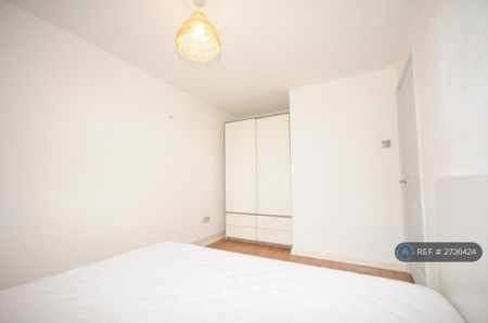 2 bedroom maisonette to rent - Photo 5