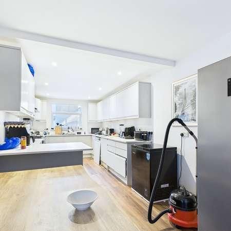 Ashdown Road, Worthing, BN11 - Photo 3