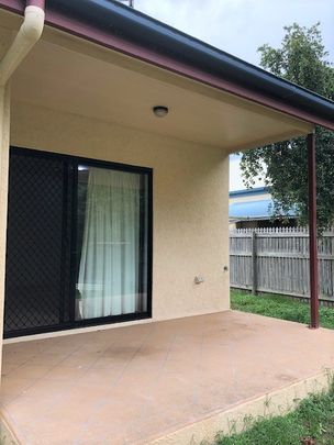 Modern Comfort in a Quiet, Family-Friendly Street! - Photo 1