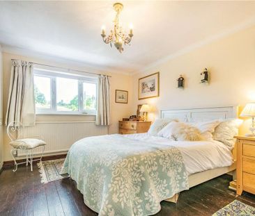6 bedroom detached house to rent - Photo 5