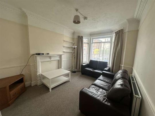 Devonshire Road, Southampton, SO15 - Photo 1