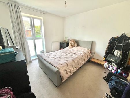 Eaton House, Radcliffe Road - Photo 3