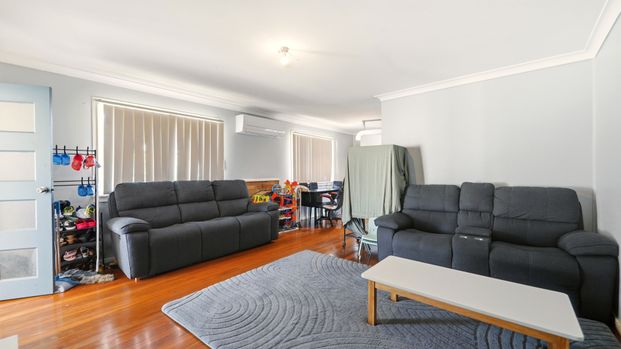 Family home on South Grafton Hill - Photo 1