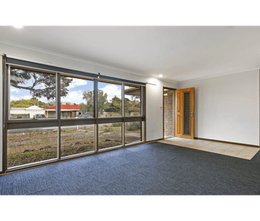 Spacious 3-Bedroom Family Home on a Corner Allotment I Brahma Lodge - Photo 2