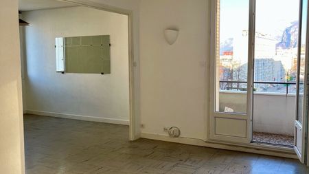 Appartement - 4 pièces - 68,09 m² - Grenoble - Photo 2