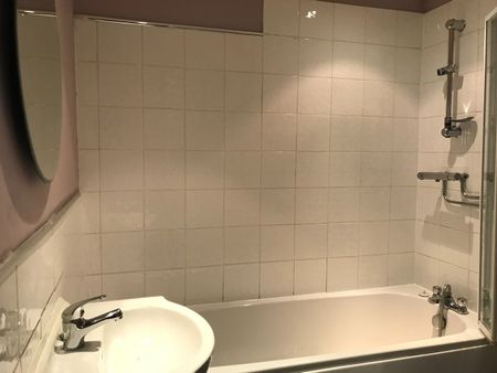 1 Bed Flat, Brunswick Street, LS27 - Photo 2