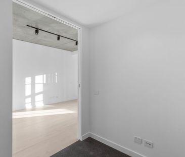 New York City Charm at Victoria & Vine - Photo 3