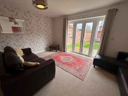 3 bedroom townhouse to rent - Photo 2