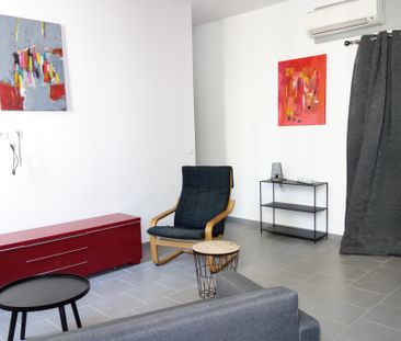 Location Appartement 2 pièces 45m² NIMES 30000 - Photo 2