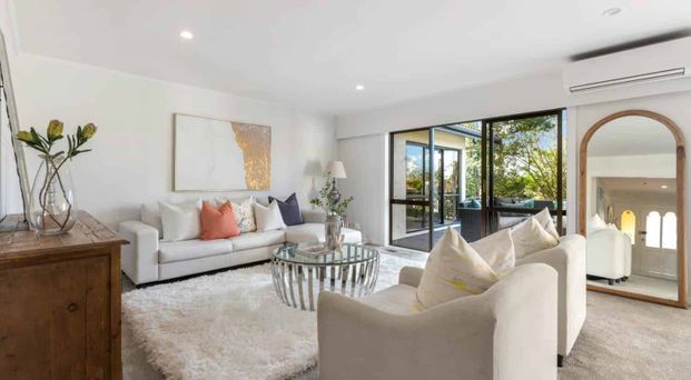 Renovated 3Bedroom Standalone with nice back y... - Photo 1