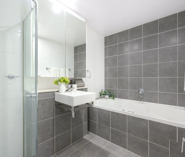 SUNNY PENTHOUSE WITH RESORT LIFESTYLE - Photo 6