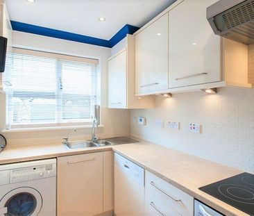 3 bedroom terraced house to rent - Photo 6