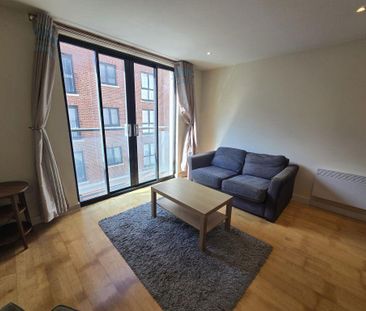 1 bedroom flat to rent - Photo 1