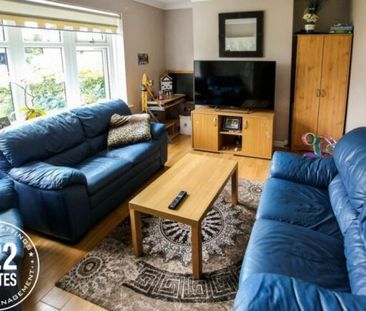 Patterdale Avenue - Cheshire - WA2 - Photo 2