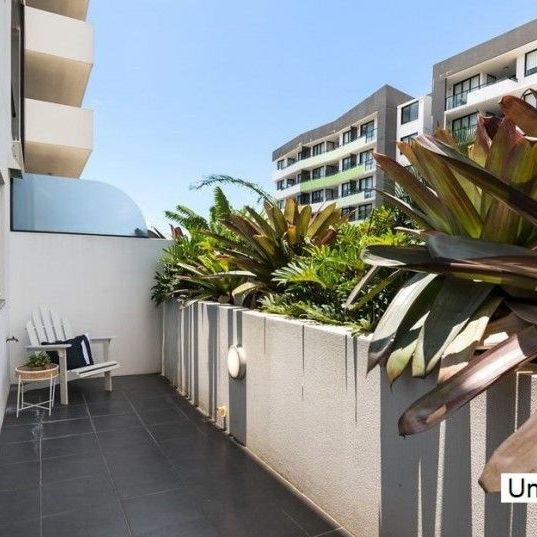 Luxury Living in the Heart of Nundah Village - Photo 1