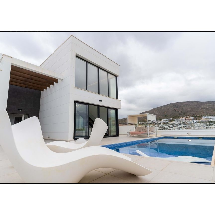 MODERN LUXURIOUS VILLA FOR RENT, FINESTRAT - Photo 1