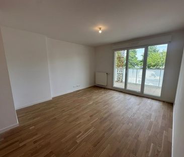 location Appartement T2 DE 44.5m² À ELANCOURT - Photo 1