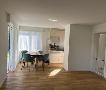 QUIET AND FAMILY-FRIENDLY WITH A WINTER GARDEN - Photo 3