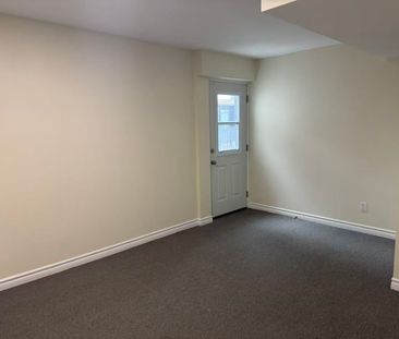 For Lease - 1606 Queen Street Unit# 3, Toronto, Ontario - Photo 1
