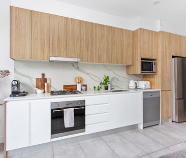 104/15 Railway Parade, Wollongong, NSW 2500 - Photo 6