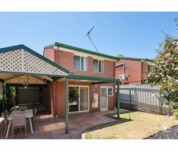 6 Month Lease – Perfect Location - Photo 1