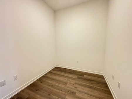 For Lease - 8 Interchange Way Unit# 2708, Vaughan, Ontario - Photo 4