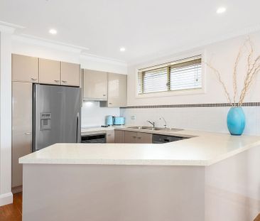 Coastal family haven of warmth and comfort - Photo 3